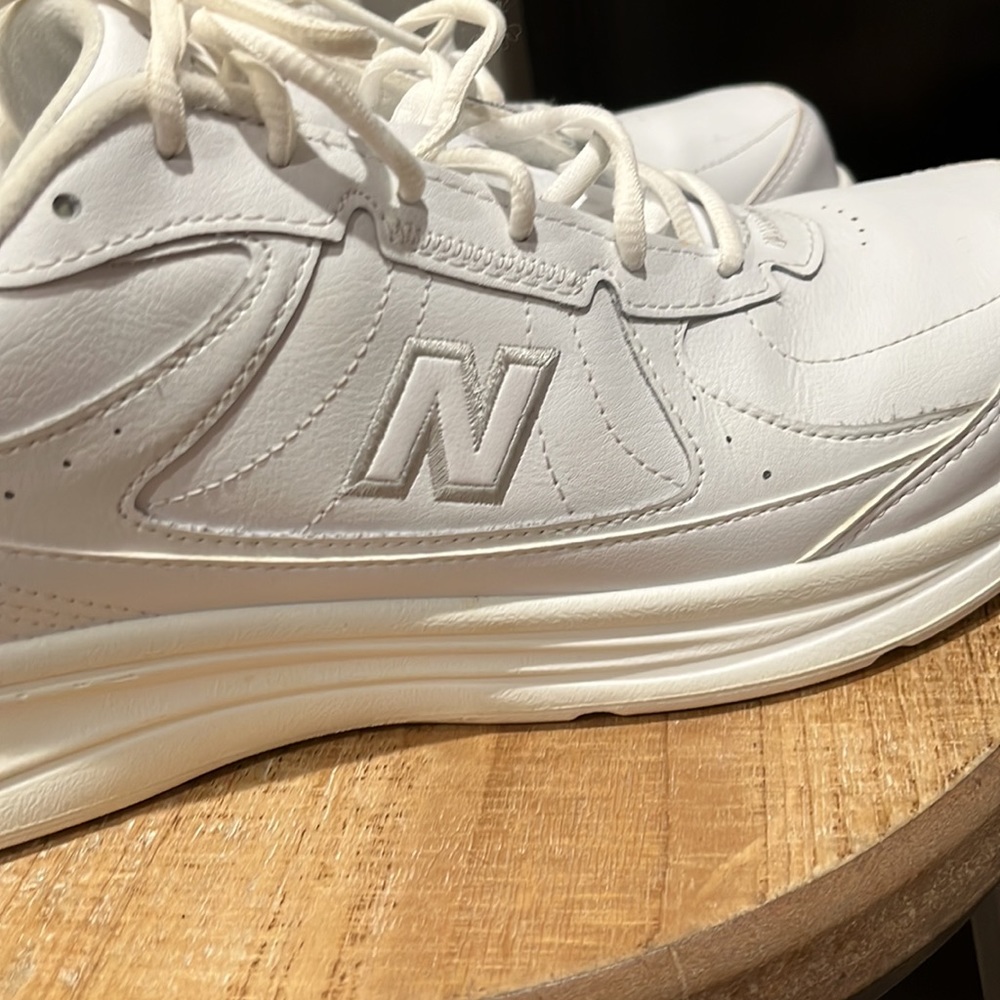 mens white new balance